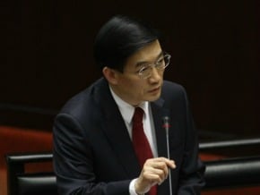 黃富源：育嬰假留薪恐影響國庫
