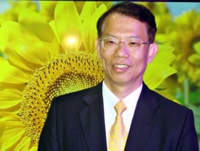 群創超高解析電視面板十一搶市