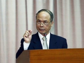 財長：現談證所稅檢討方向太早
