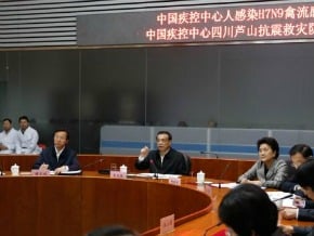 李克強視頻連線蘆山災區