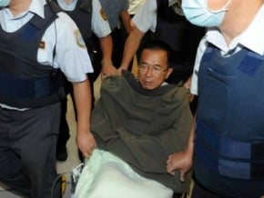不滿喝花酒可以除罪 扁於獄中自戕