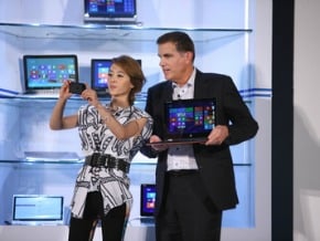英特爾推二合一 3D也露一手