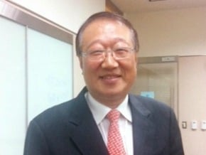 郭台強：穿戴裝置明年挑戰百億