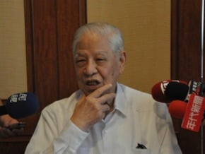 忍拔牙之痛 李登輝將再赴綠島
