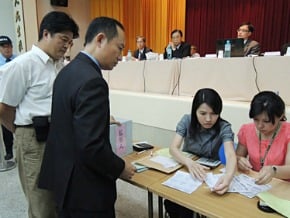 台鹽董監事改選 官股大勝