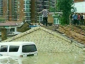 陸暴雨成災 逾百萬人受災 