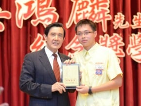 總統：推技職教育 開創一片天