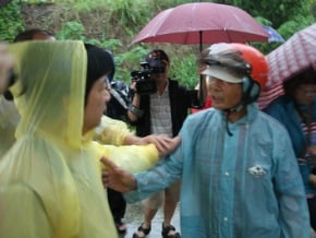 明星市長 賴清德被罵慘<br />南部淹1層樓 拖3小時停班課