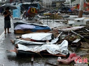 災民怨遭搶劫 菲總統︰你沒死嘛