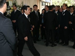 追悼高輝 藍黨政高層齊祭