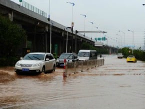 大陸南方7省暴雨 16人死