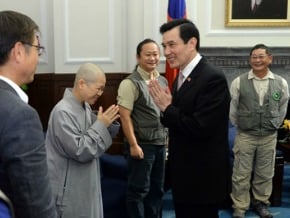 馬英九拒絕降低公投門檻？
