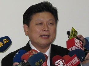 藍覓無強棒 花蓮傅?萁躺著選
