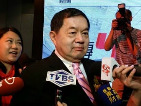 遠傳4G開台 與鴻海合作又競爭