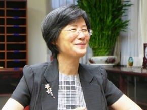 羅瑩雪向江宜樺報告葉世文案惹議 民進黨痛批違法下台！
