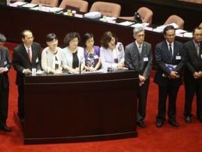 黃國昌違行政中立？ 試委被提名人不同調