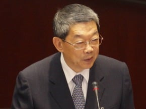 監委許國文 家族基金會金溥聰、洪秀柱任董事