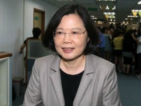 民進黨基金會董事跨藍綠 小英展現人脈