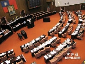 都更、報稅、集遊 違憲3法卡在立院