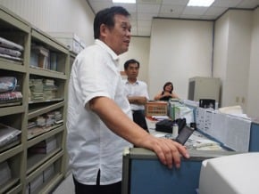 遭爆不倫戀 潘世偉請辭獲准