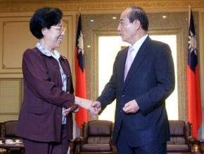 拜會王金平 張博雅：雙方角力非個人問題