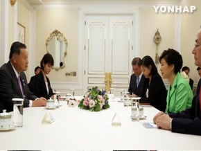 日前首相會晤朴槿惠 轉交安倍親筆信望改善關係