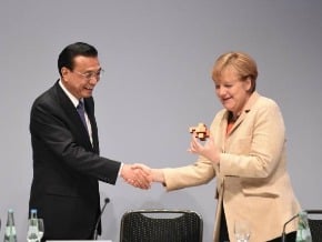李克強贈魯班鎖 盼中德共解難題