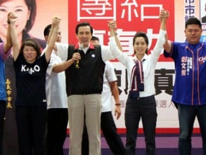 黑心油 馬又卸責前朝 張大春批奸狡
