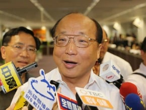 駁傳言 黑派大老挺胡志強<br />林佳龍梨山掃街 喊拼觀光