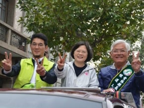蔡英文等天王領軍全國掃街 南北2路會師南投