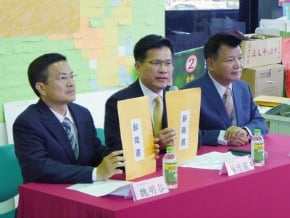 林佳龍魏明谷辭立委 民進黨團保證算數<br />林佳龍辭立委 胡志強：對得起選民嗎？