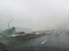 美國感恩節遇暴風雪 幾千萬人出行受影響