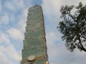 頂新101賣馬商 財政部長拒絕