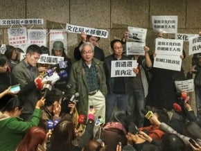 倪重華找來9名遴委 詩人鴻鴻：球員選裁判