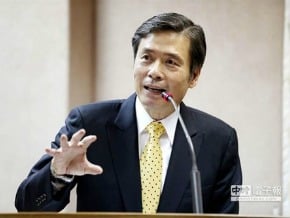金溥聰：沒人代周玉蔻轉達訊息<br />周玉蔻：否認、撇清，不稀奇