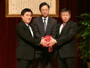郝龍斌：公務員沒義務接受這樣指控<br />朱立倫：檢討BOT案不能看個案