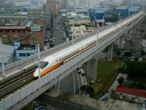 交通部長：高鐵4月會帳面破產