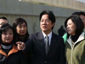 謝長廷勸賴「可進議會了」