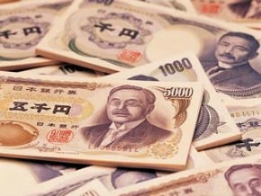 日本出現近三年首見的貿易順差