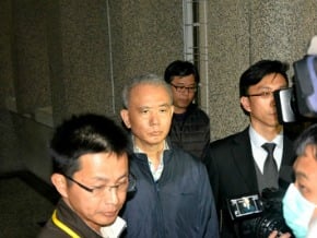 追頂新獻金案 特偵組首傳魏應充3兄弟