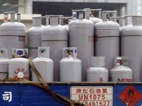 桶裝瓦斯連3降 家戶月省56元 