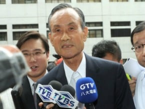 趙藤雄被控行賄 首度在法庭道歉