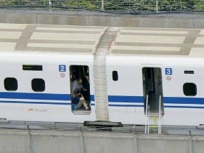 日新幹線老翁自焚 疑不滿退休金少
