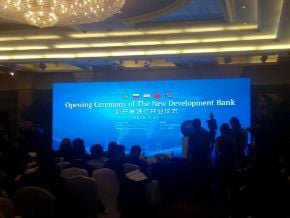 金磚銀行開業 與亞投行建立熱線