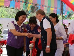苗栗拒財政控管 「首例影響大」<br />徐耀昌愁財政 吳宜臻不罵了要幫忙