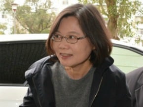 下月拋系列政策 蔡英文閉關