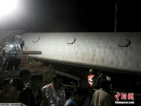 印度中央邦兩列車出軌落河 至少30人喪生