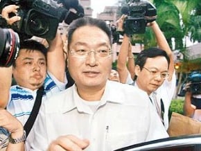 坑東森小股東 王令麟賠千萬<br />低價購股轉賣凱雷 每股賺7.5元