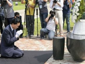 日本前首相鳩山訪韓 下跪磕頭謝罪