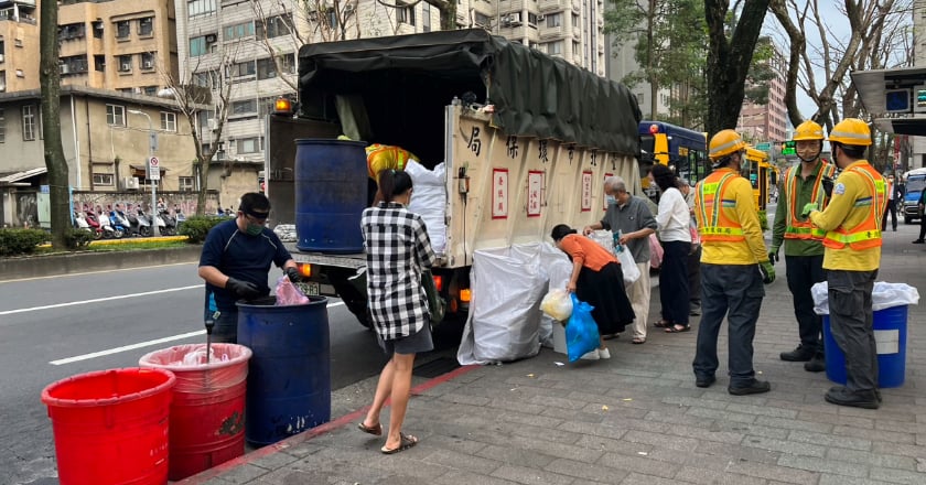 環境部：地方推動垃圾費隨袋徵收 可補助試辦